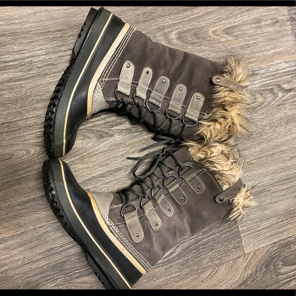 Sorel Joan of arctic boots- tall
